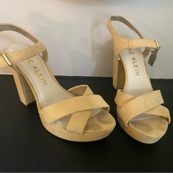 Anne Klein platform block heel sandal - Picture 2 of 5